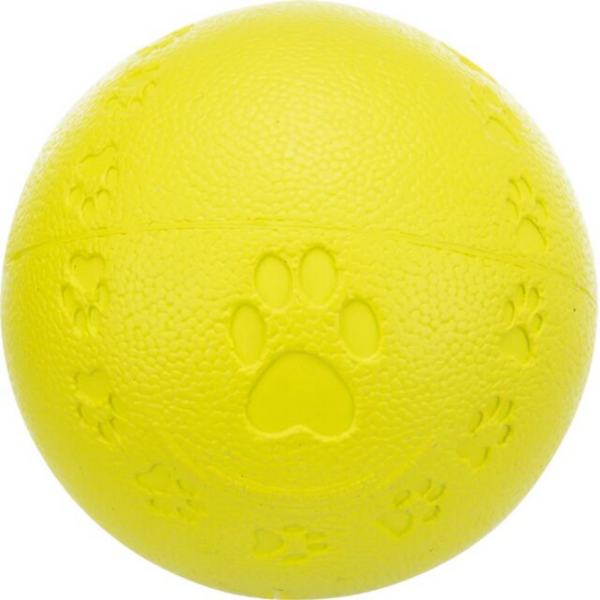 Кучешка играчка Trixie Ball тапка от естествен каучук в цвят лайм 7 см