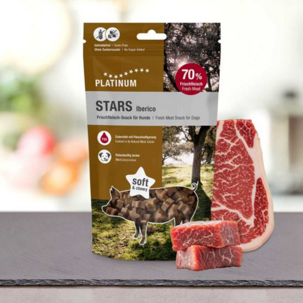 Монопротеиново лакомство за кучета Platinum STARS Iberico Dog 185g с мека и сочна текстура от 70% иберийско свинско месо