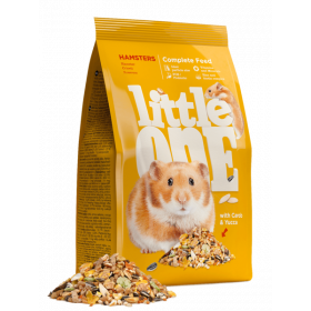 Здравословна храна за хамстери Little One Feed for hamsters със семена, ядки и редки плодове; 0.900кг. + ПОДАРЪК щипка с форма на морков 