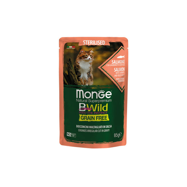 Monge BWILD Grain Free Sterilised със сьомга, скариди и зеленчуци – пауч с хапки в сос