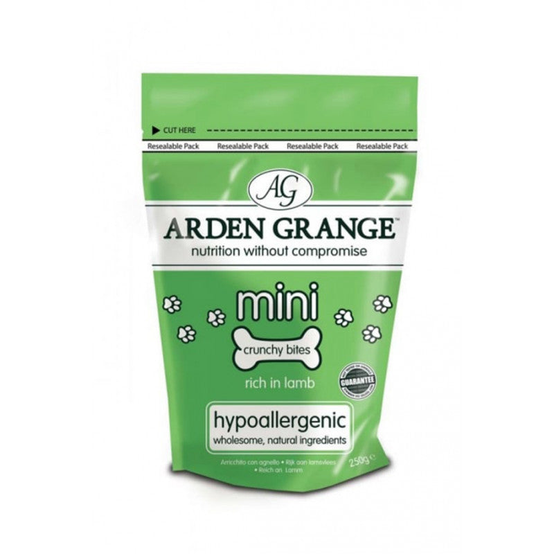 Хипоалергично лакомство Arden Grange Mini Crunchy Bites - хрупкави кокалчета с агнешко месо