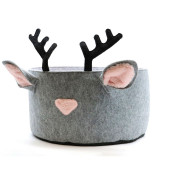Коледно легло Croci Xmas Blush reindeer с дизайн на еленче, подходящо за кучета от малки породи и котки