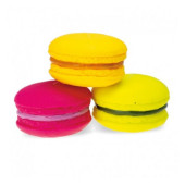 Винилова кучешка играчка Karlie Vinyl dog toy Macaron цветни макарони