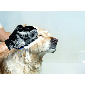 Гумена ръкавица за разресване на кучета и котки Record 