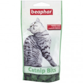 Beaphar Catnip Bits - хрупкаво лакомство за котки с пълнеж