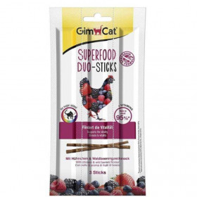 Лакомство за котки GIMCAT Sticks Chicken with wild berries месни пръчици с Пилешко месо и горски плодове